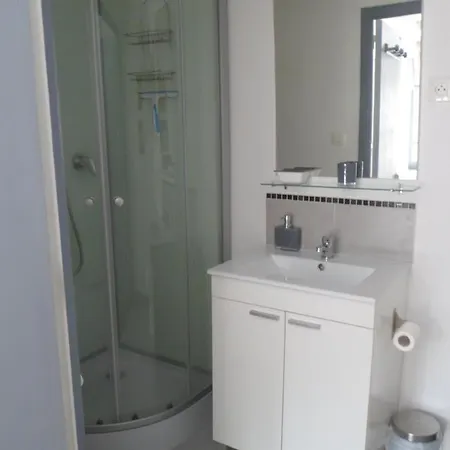 La Maison Au Coin Nocleg ze śniadaniem *
