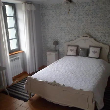 La Maison Au Coin Nocleg ze śniadaniem *